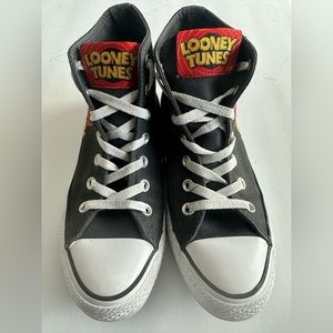 Converse Chuck Taylor All Star Hi Looney Tunes Record Shoe Size Men 5/Woman’s 7